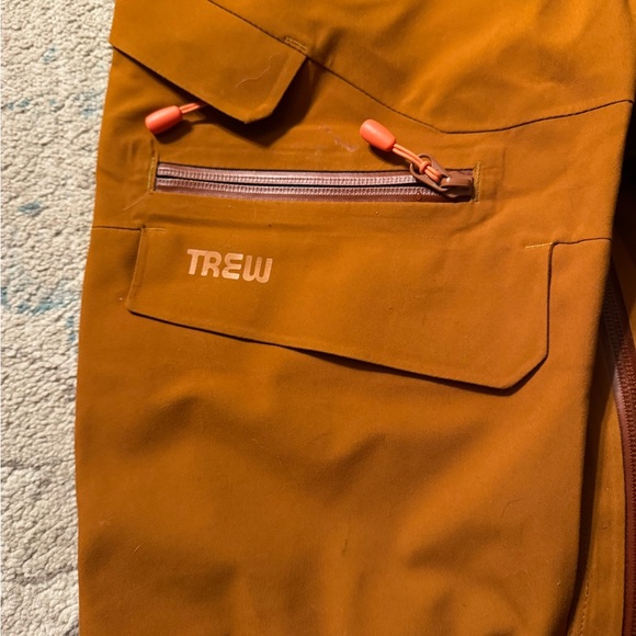 Trew Gear Women’s Chariot Ski Bib - Picture 5 of 8